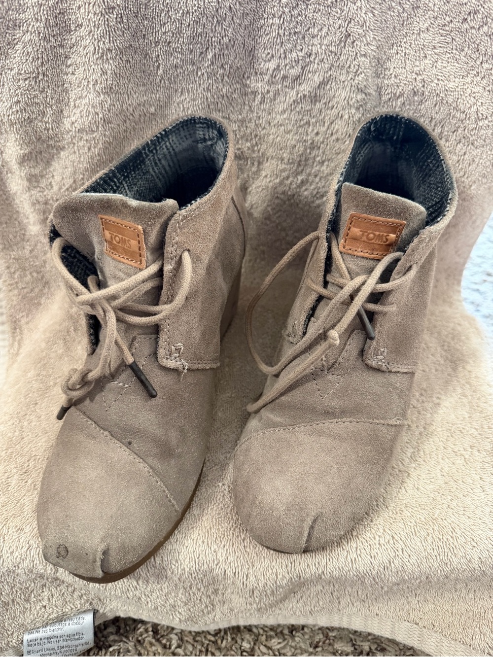 TOMS women’s Desert Suede Chukka Boots in Taupe